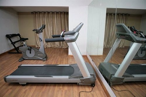 Deccan Plaza Hotel - Utakamand Zewnętrze zdjęcie